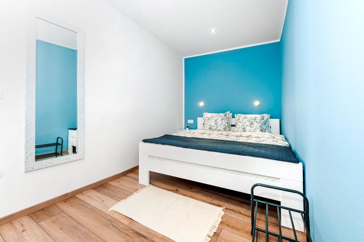 Otto Apartment With Sea View And Parking Rovinj Eksteriør bilde