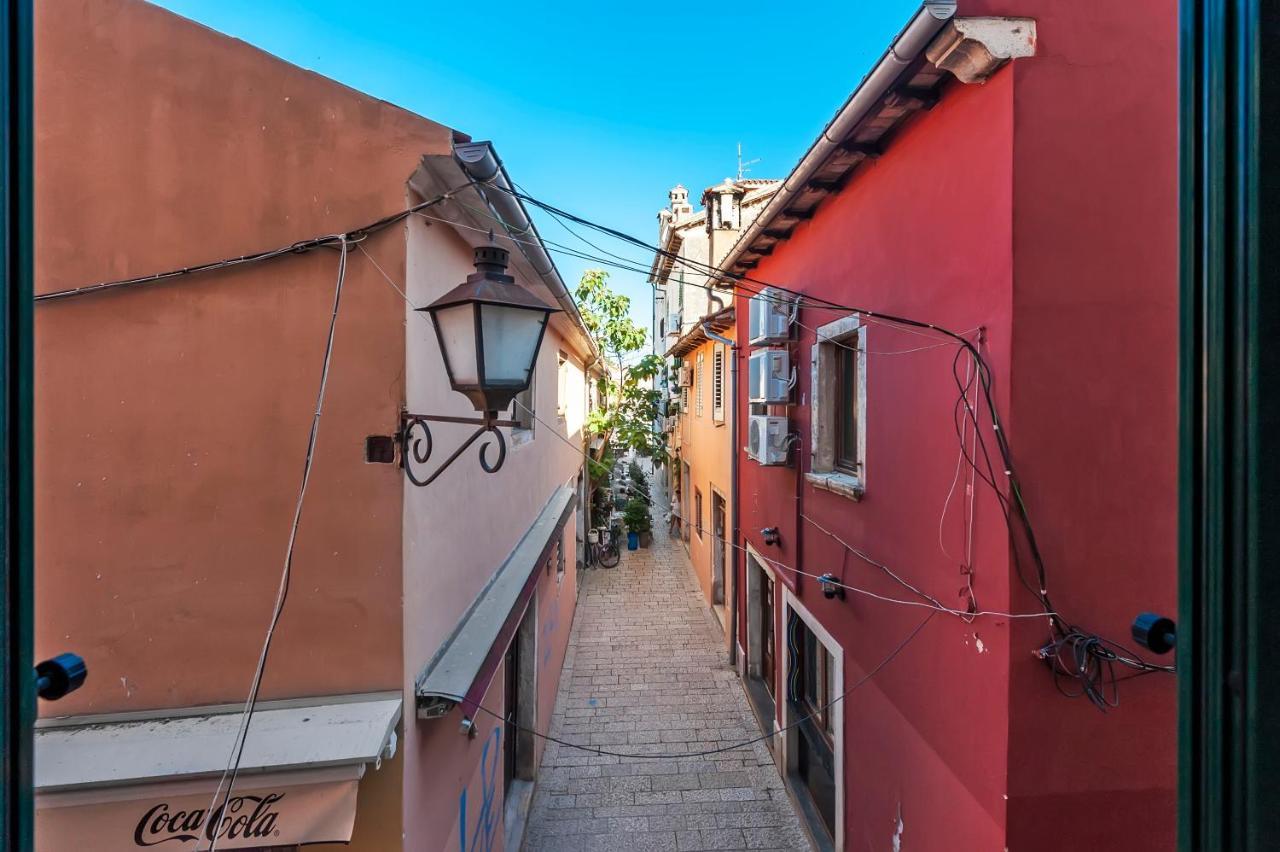 Otto Apartment With Sea View And Parking Rovinj Eksteriør bilde